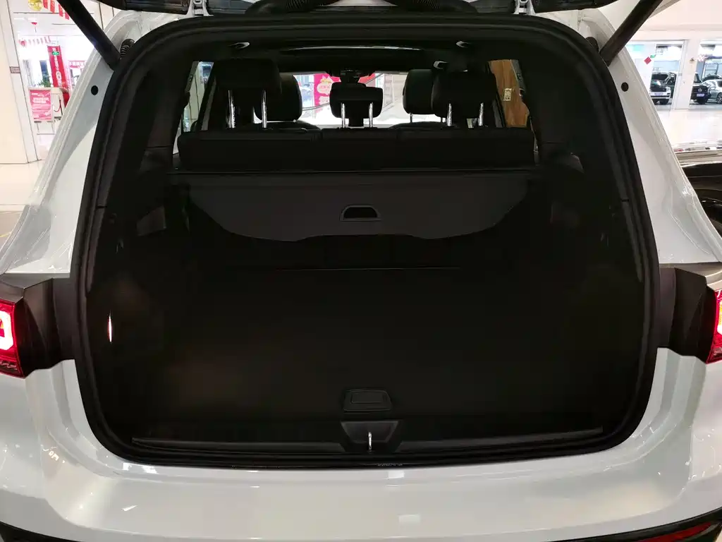 Mercedes-Benz GLB 2021 — фото 13