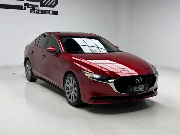 Mazda 3 Axela 2023