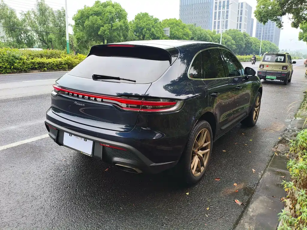 Porsche Macan 2023 — фото 6