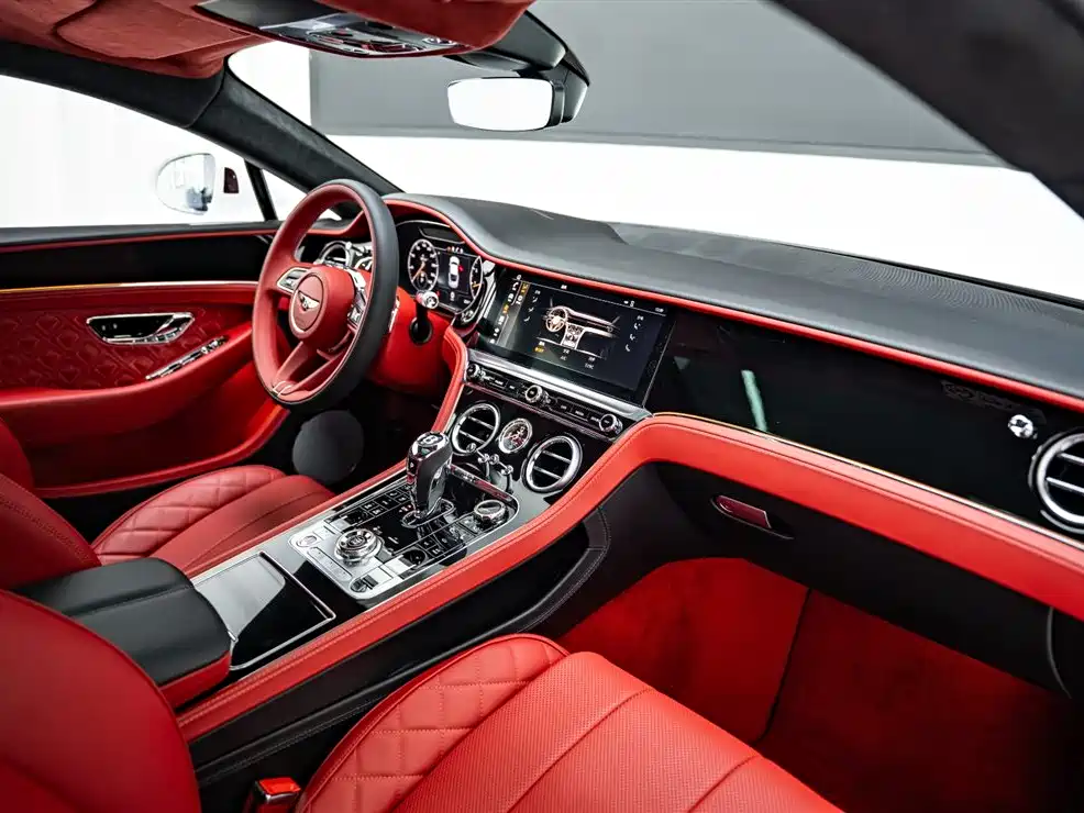 Bentley Continental 2022 — фото 14