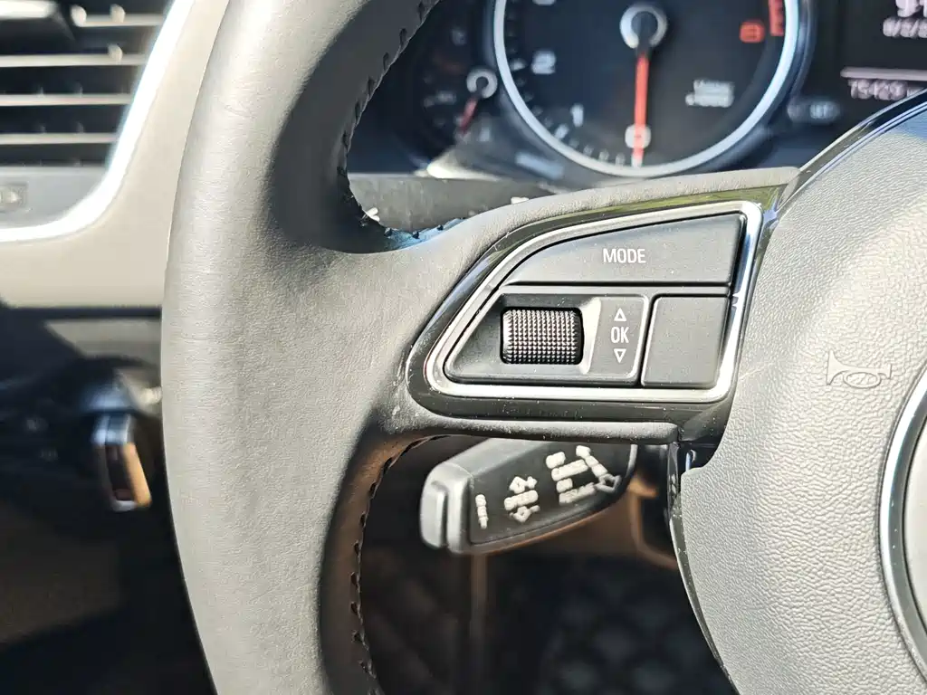 Audi Q5 2016 — фото 23