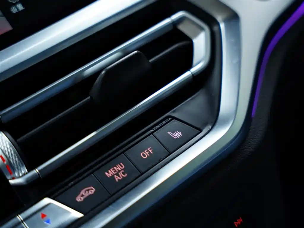 BMW M4 2022 — фото 12