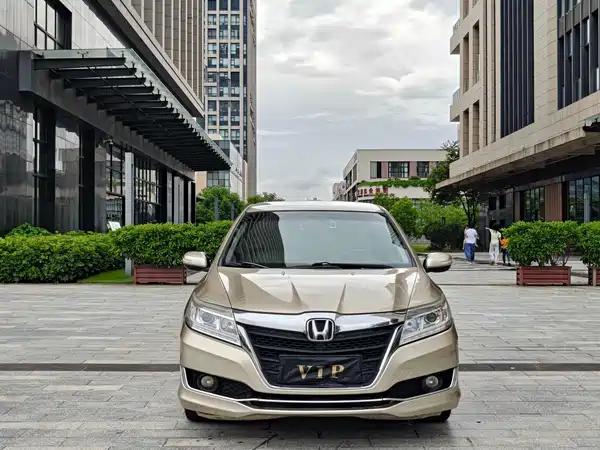 Honda Crider 2016