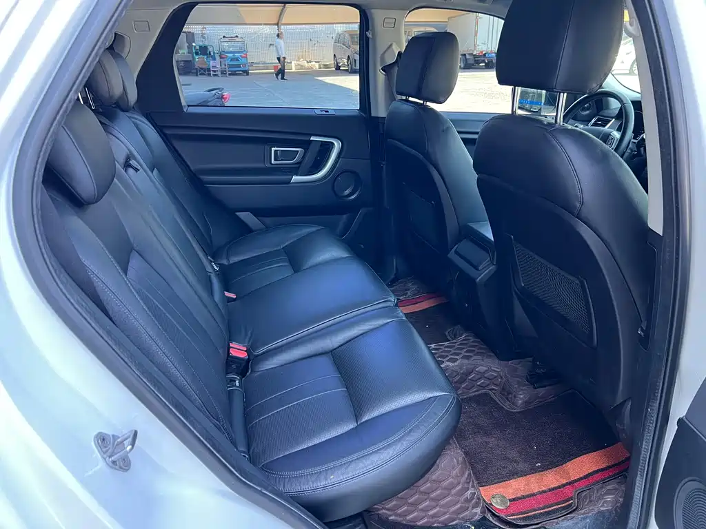 Land Rover Discovery Sport 2019 — фото 11