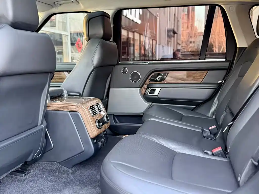 Land Rover Range Rover 2018 — фото 8