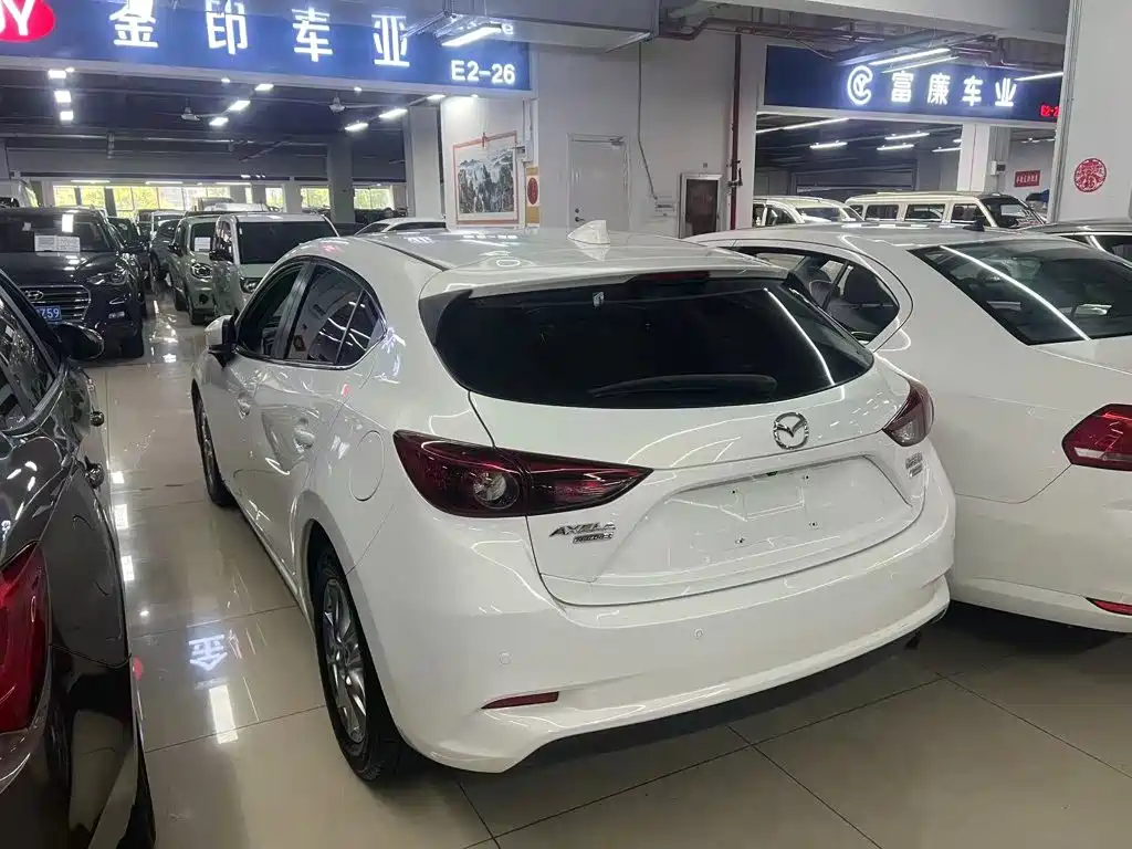 Mazda 3 Axela 2018
