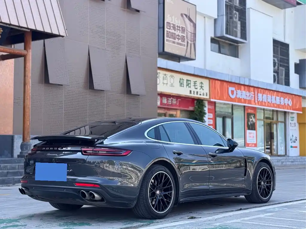 Porsche Panamera 2020 — фото 18