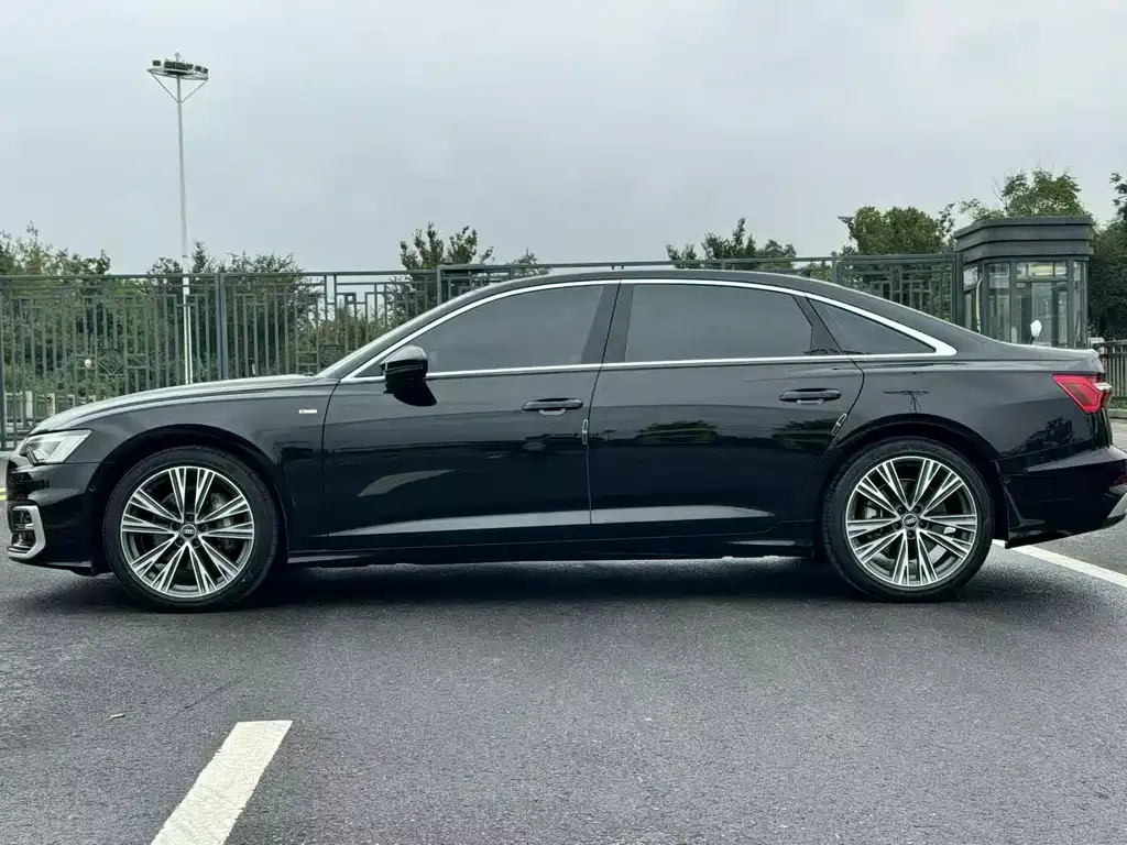 Audi A6L 2023 — фото 8