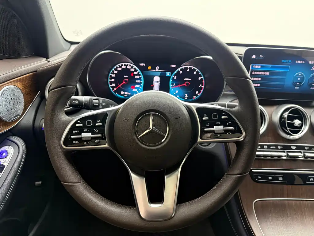 Mercedes-Benz GLC 2021 — фото 9