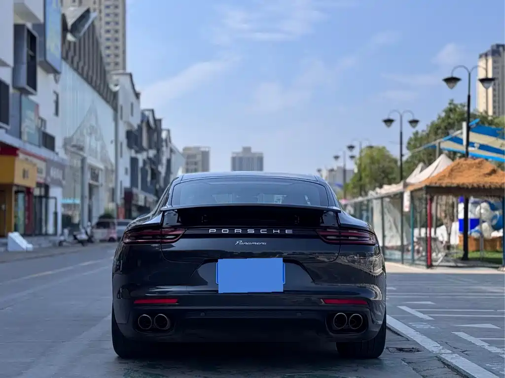Porsche Panamera 2020 — фото 17