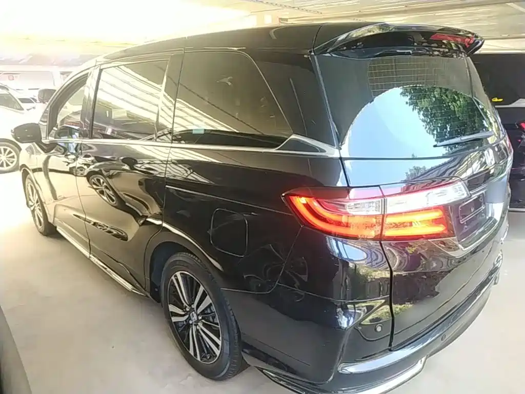 Honda Odyssey 2021 — фото 5