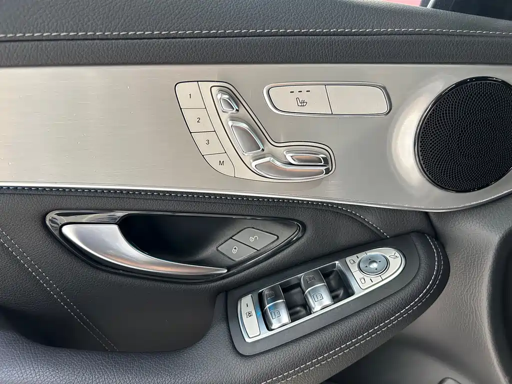 Mercedes-Benz GLC Coupe AMG 2019 — фото 21