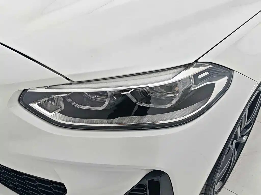 BMW 1 Series 2021 — фото 17
