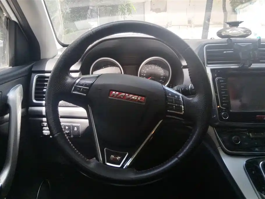 Haval H6 2015 — фото 15
