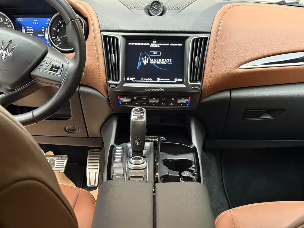 Maserati Levante 2020 — фото 10