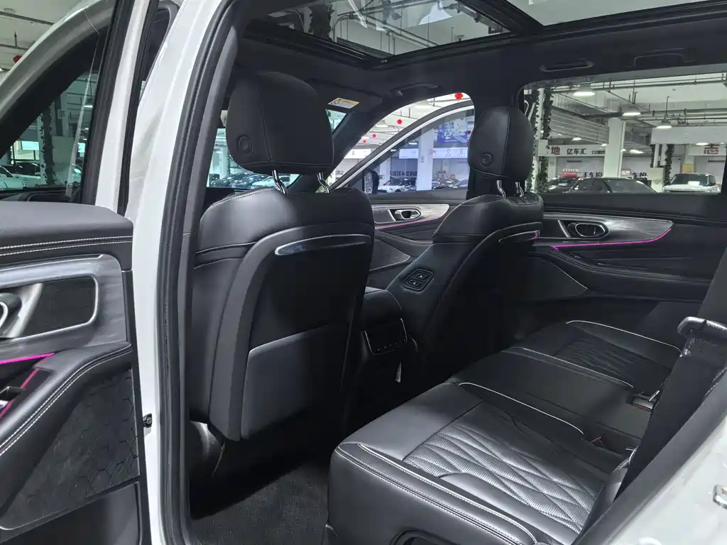 GAC Motor Trumpchi GS8 2023 — фото 8