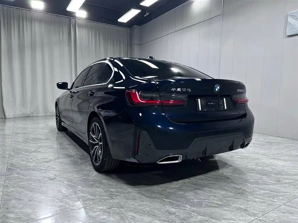 BMW 3 Series 2023