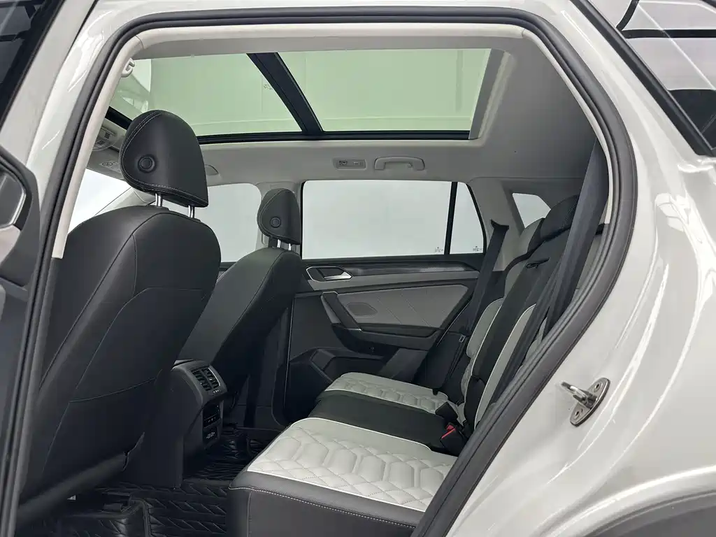 Volkswagen Tayron 2023