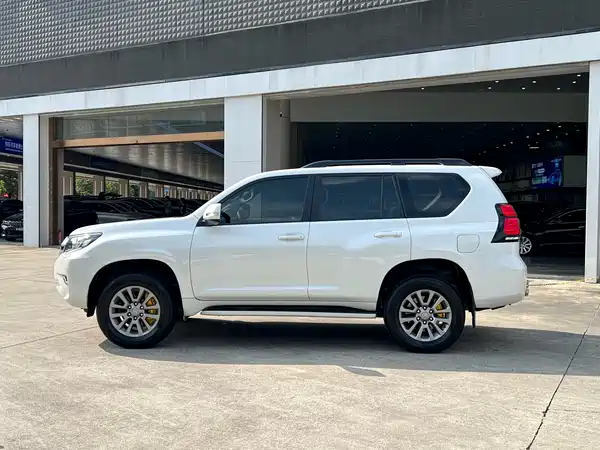 Toyota Prado 2018