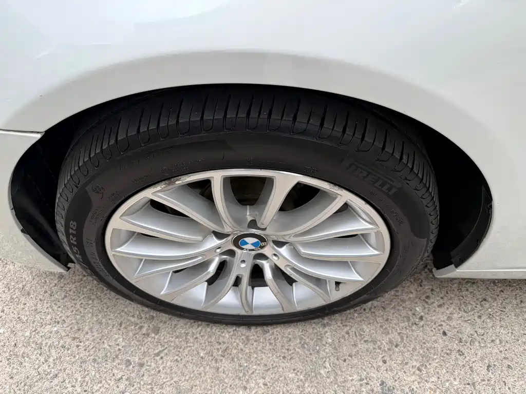 BMW 5 Series 2016 — фото 33