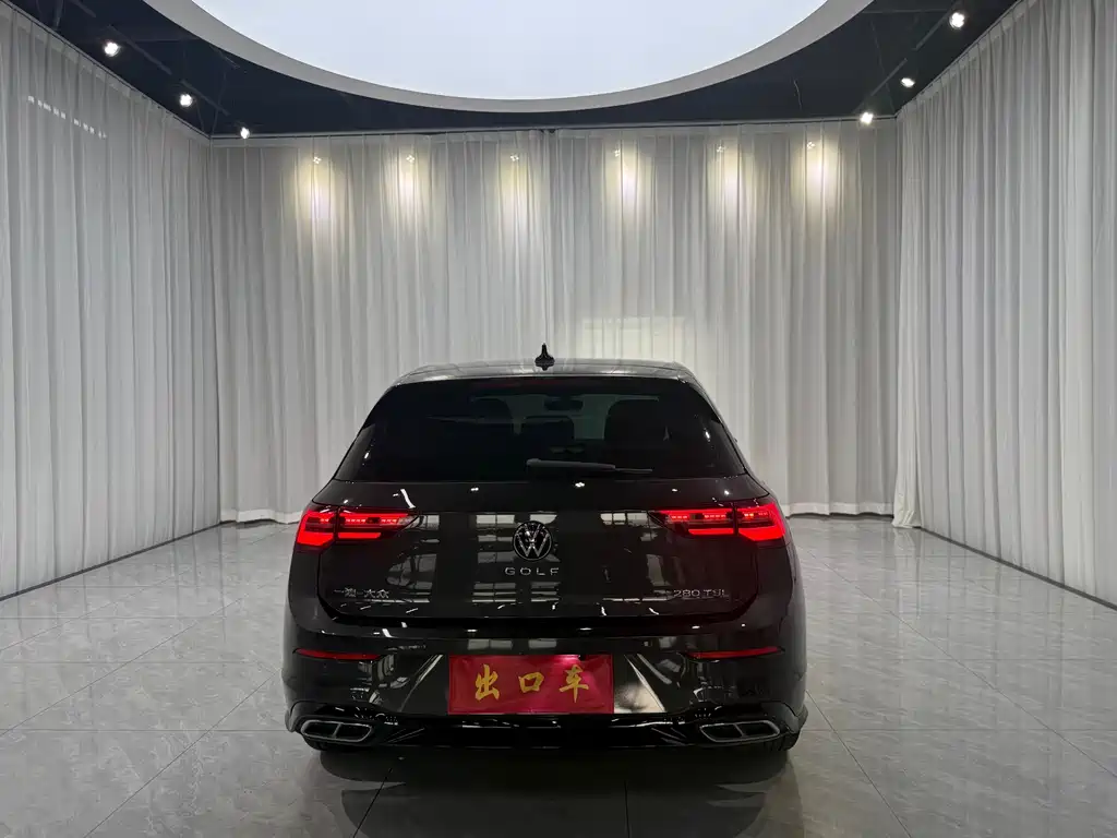 Volkswagen Golf 2024