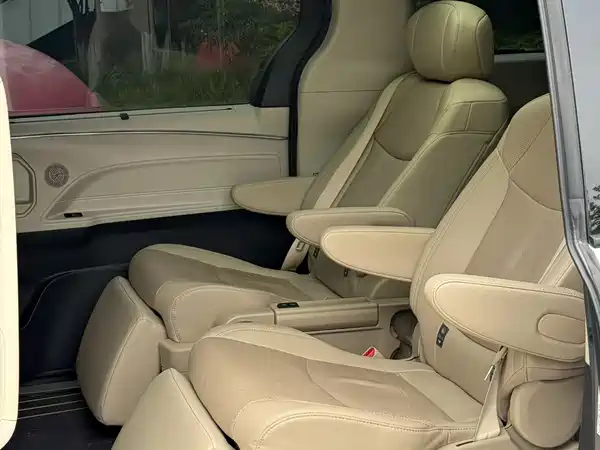 Toyota Sienna 2021