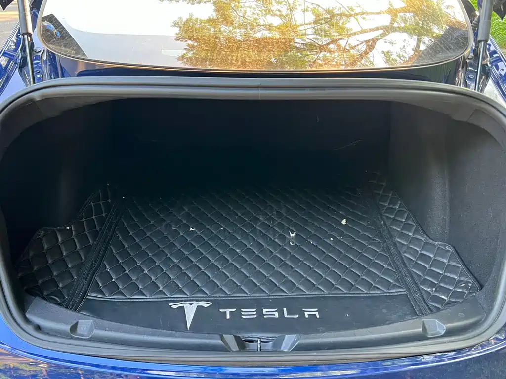 Tesla Model 3 2019 — фото 18