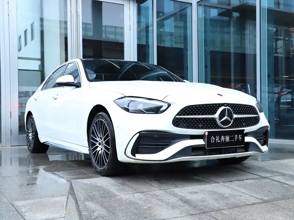 Mercedes-Benz C-Class 2023 — фото 3