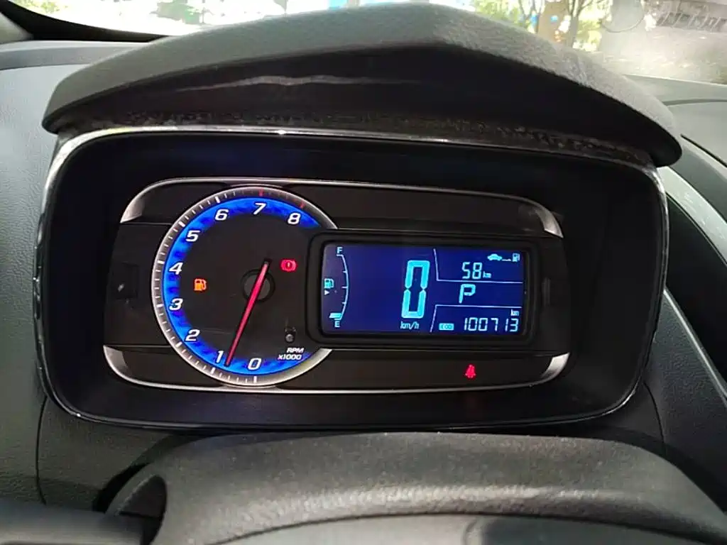 Chevrolet Trax 2016 — фото 12