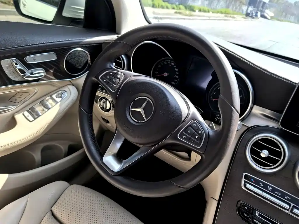 Mercedes-Benz GLC 2017