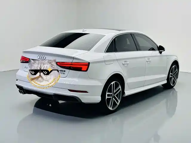 Audi A3 2019 — фото 17