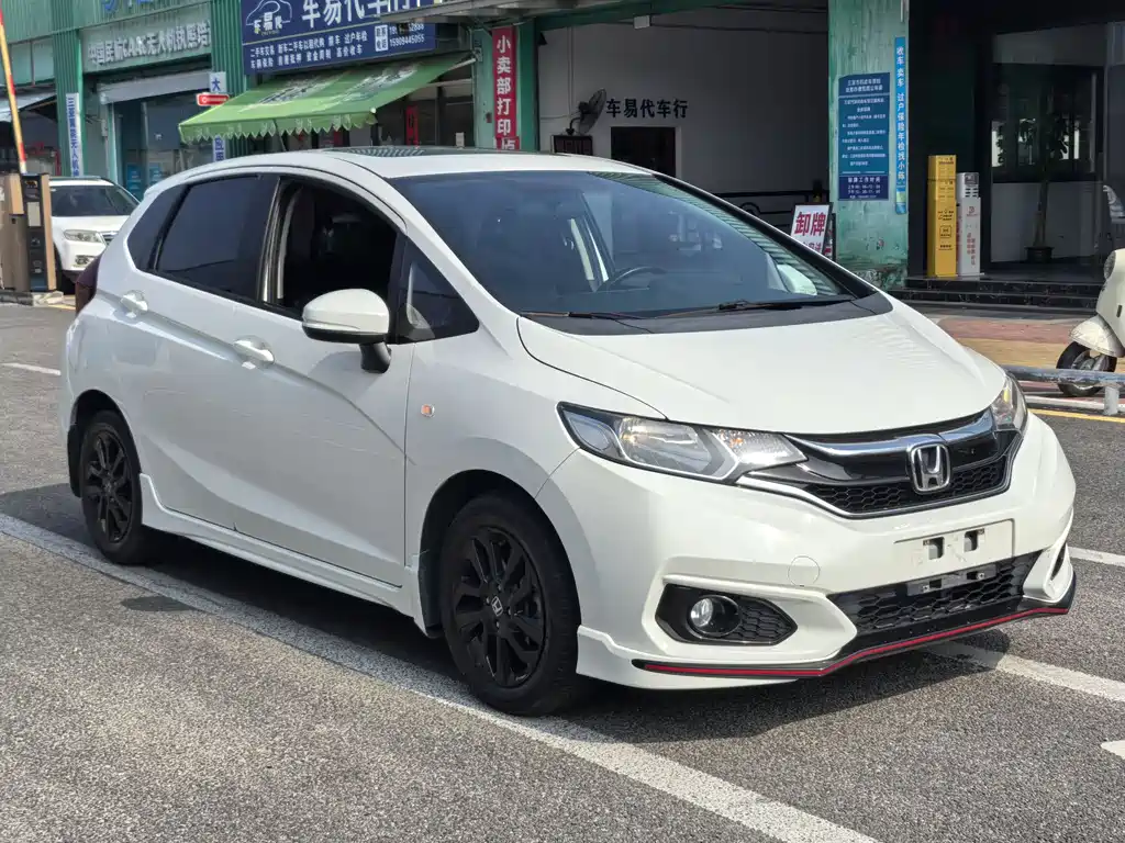 Honda Fit 2018 — фото 15