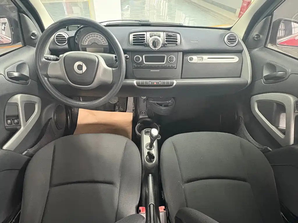 smart Fortwo 2011 — фото 15
