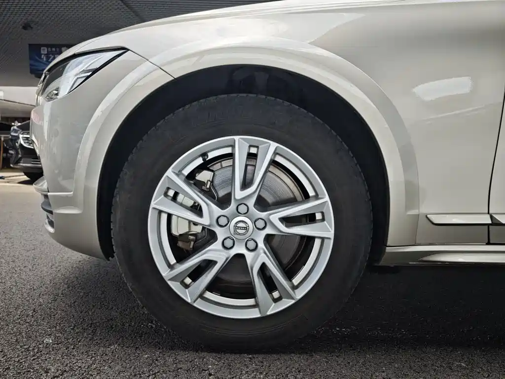 Volvo V90 2019 — фото 24