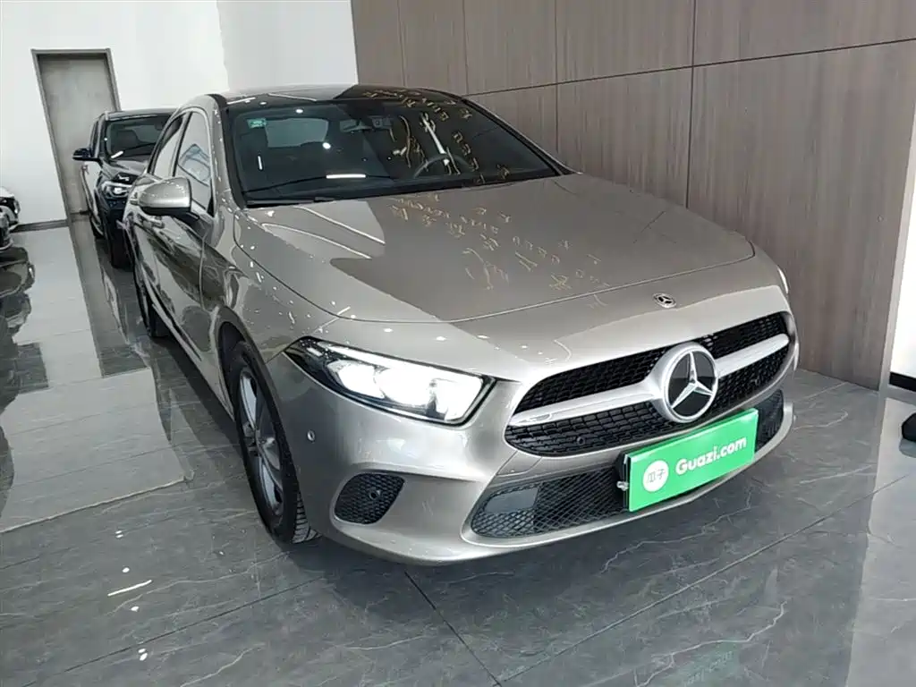 Mercedes-Benz A-Class 2019 — фото 4