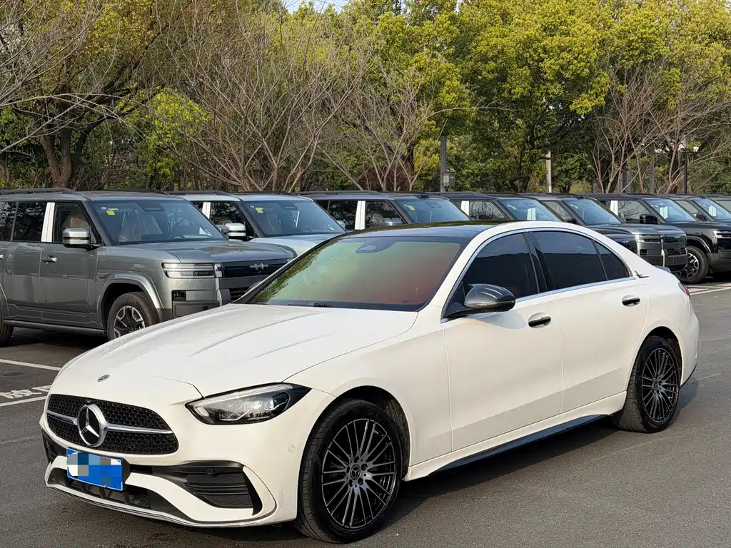 Mercedes-Benz C-Class 2023 — фото 1