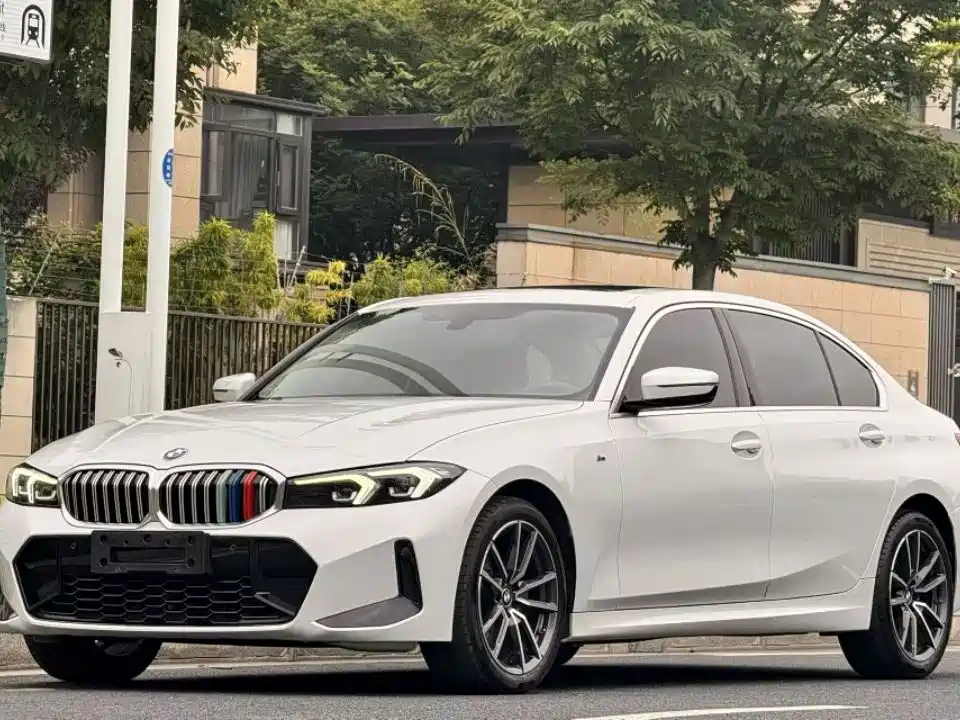 BMW 3 Series 2023