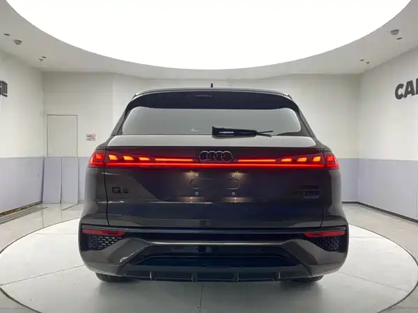Audi Q6 2023