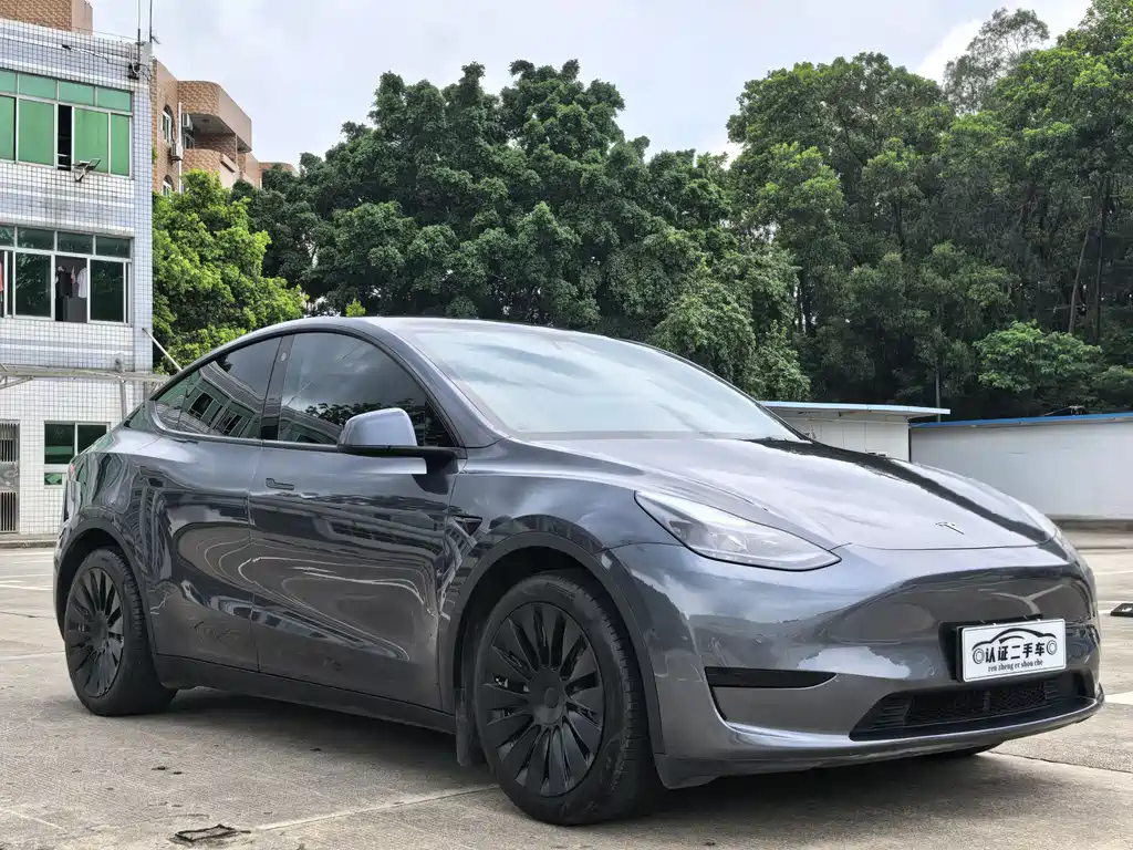 Tesla Model Y 2022 — фото 3