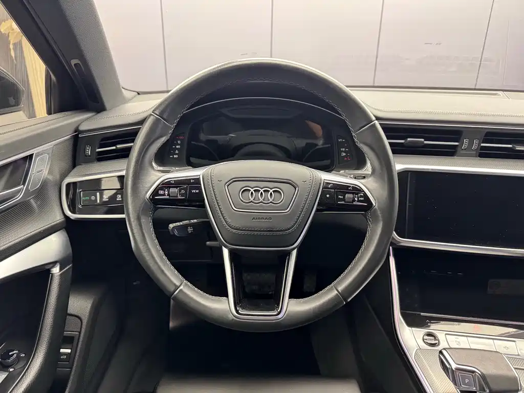 Audi A6L 2023