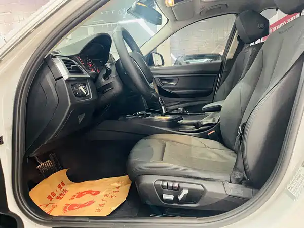 BMW 3 Series 2016