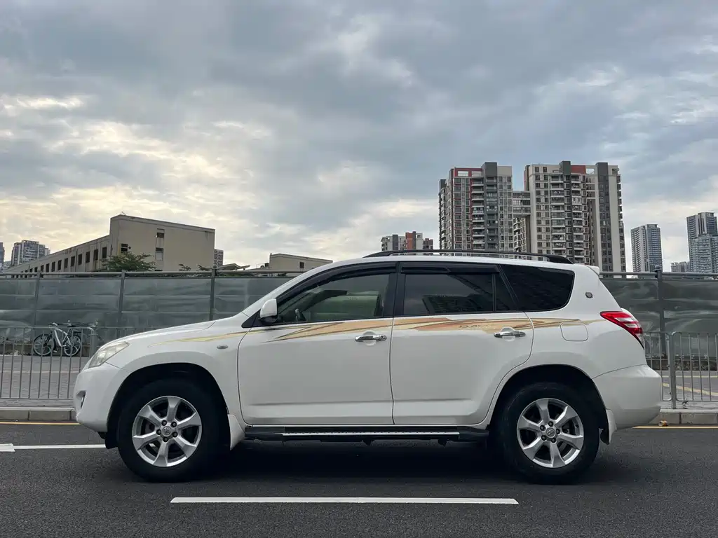 Toyota RAV4 2013