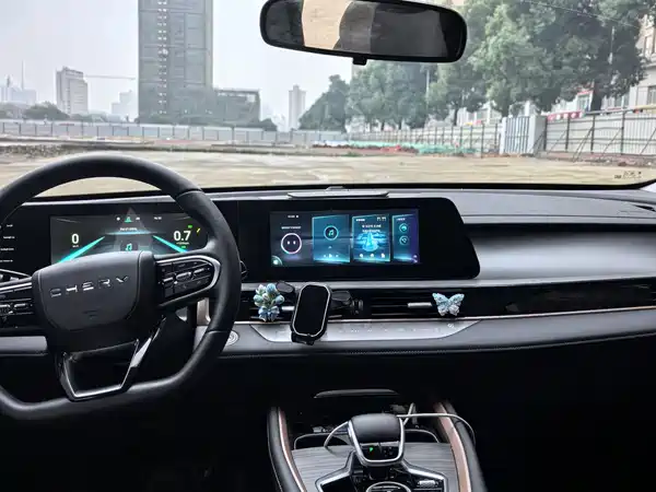 Chery Omoda 2025