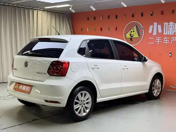 Volkswagen Polo 2015