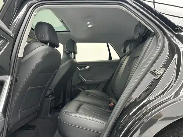 Audi Q2L 2022