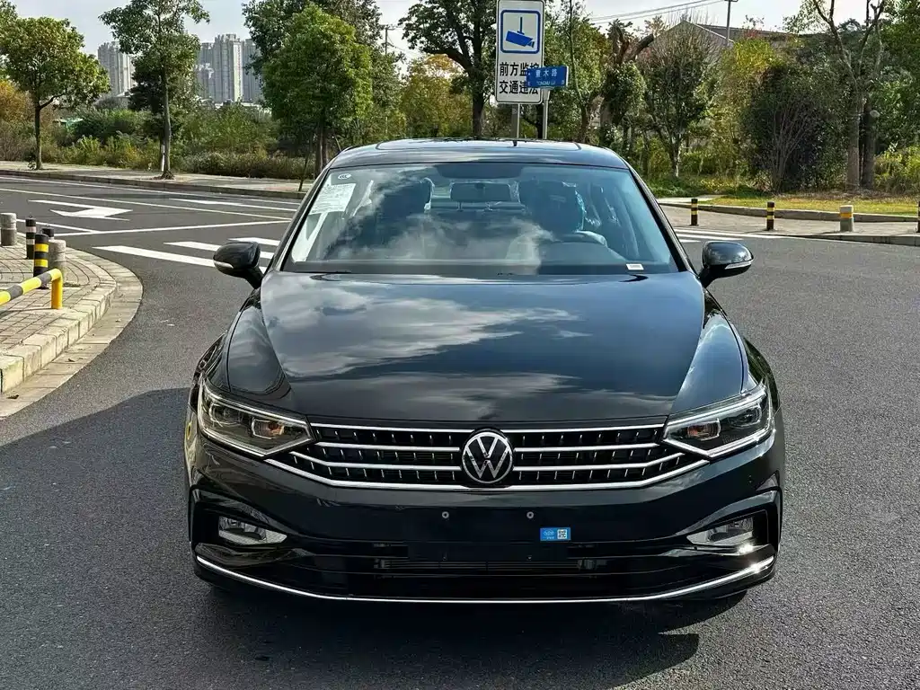Volkswagen Magotan 2026