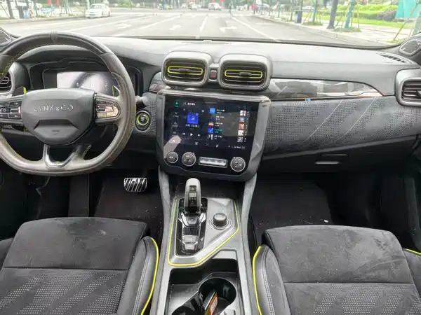 Lynk & Co 03 2019