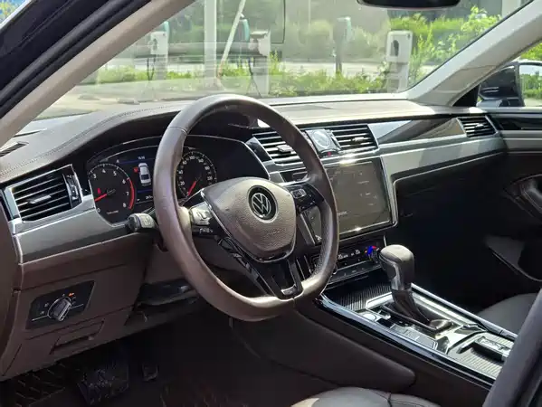 Volkswagen Phideon 2021