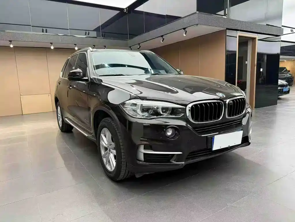 BMW X5 2017 — фото 1