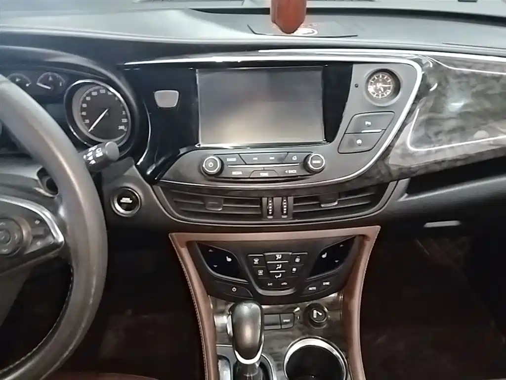Buick Envision Plus 2015 — фото 10